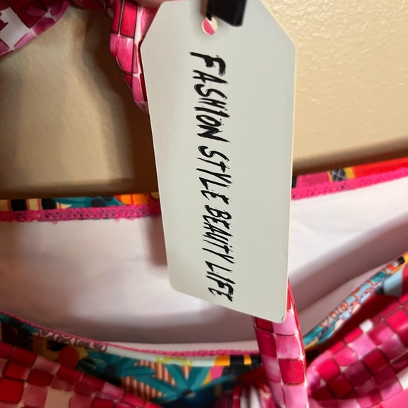 Sporlike Pink Printed Mediterranean City Scene Bikini Set - Picture 4 of 10